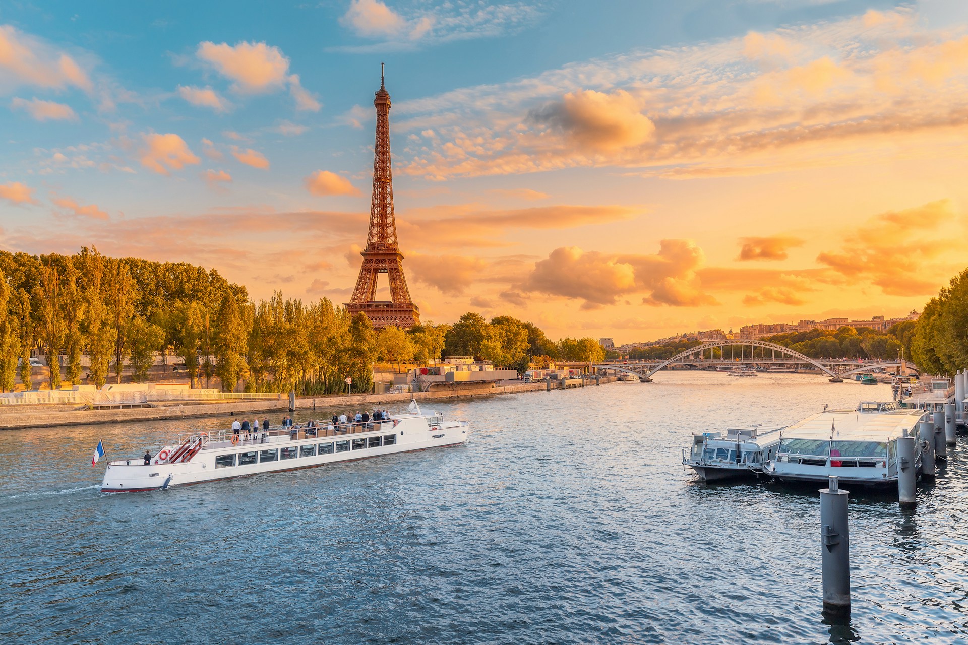 Eiffel Tower Tour in Paris: A Must-See Experience