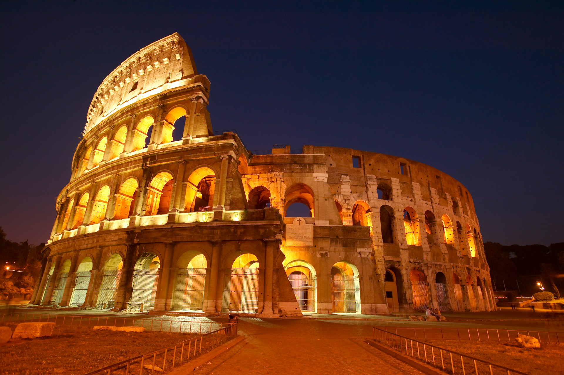 Rome by Night: Illuminations and Secrets Tour