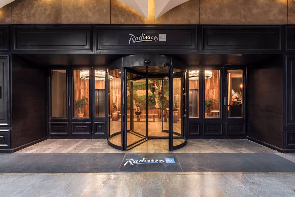 Radisson Blu Hotel Marrakech Carré Eden: A Stylish Stay in Marrakesh